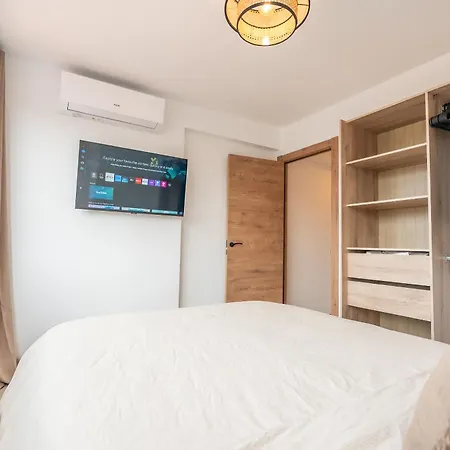 New Luxurious Arenal Apartment *
